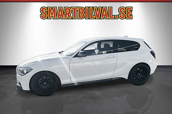 BMW M135i 3 of 30