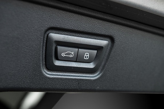BMW i5 19 of 21