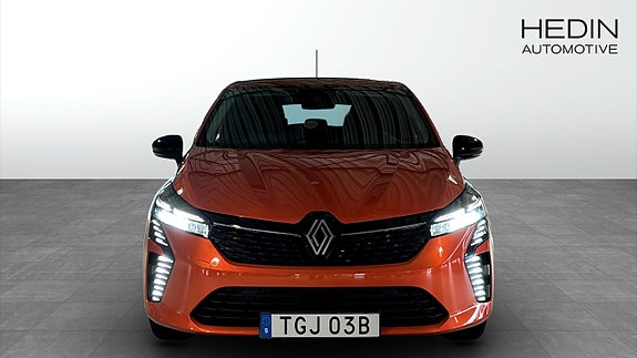 Renault Clio 8 of 12