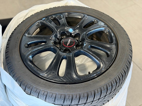 MINI John Cooper Works 27 of 28