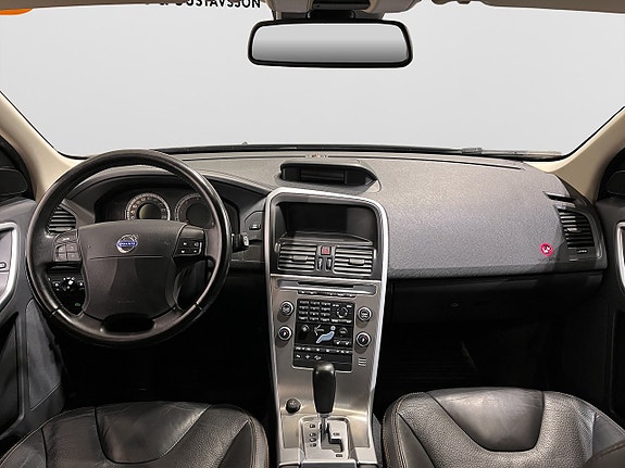 Volvo XC60 12 of 19
