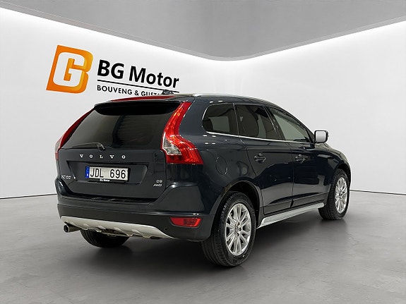 Volvo XC60 4 of 19
