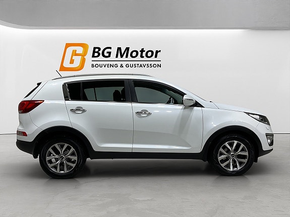 Kia Sportage 3 of 17