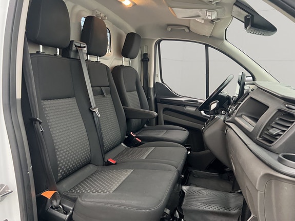 Ford Transit Custom 24 of 29