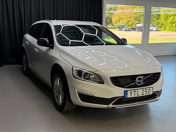 Volvo V60 Cross Country 13 of 13
