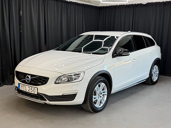 Volvo V60 Cross Country 12 of 13