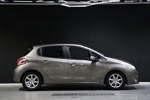 Peugeot 208 7 of 22