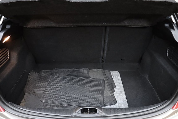 Peugeot 208 15 of 22