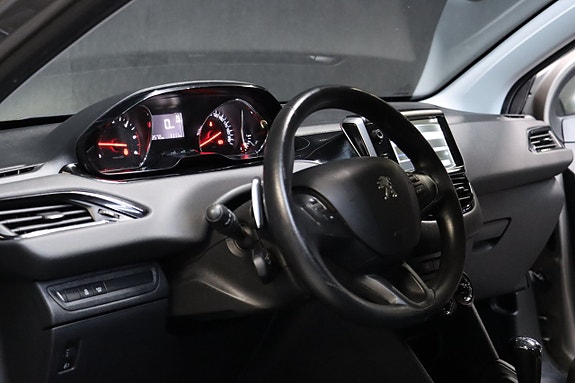 Peugeot 208 10 of 22