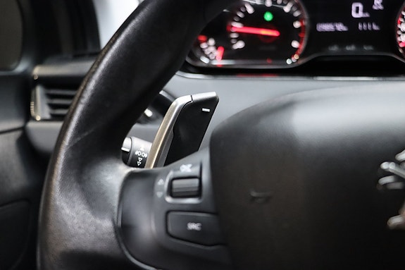 Peugeot 208 21 of 22