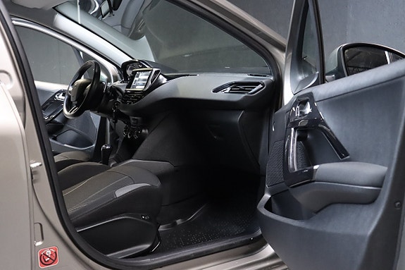 Peugeot 208 13 of 22