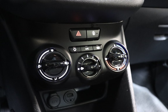 Peugeot 208 18 of 22