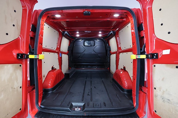 Ford Transit Custom 26 of 26