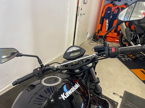 Kawasaki ER-6N ABS "Perfekt för övningskörning eller pendling" 4 of 5