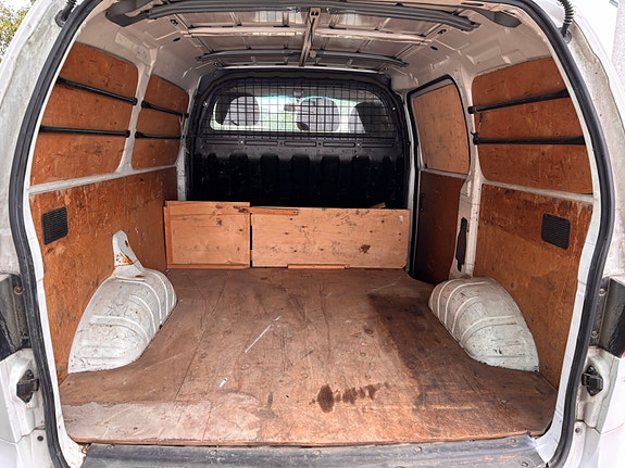 Hyundai H-1 2 of 6