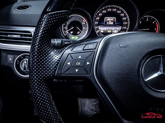 Mercedes-Benz E220 22 of 28