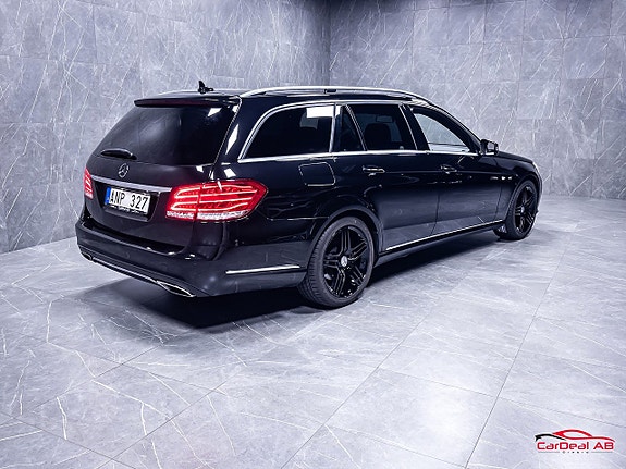 Mercedes-Benz E220 7 of 28