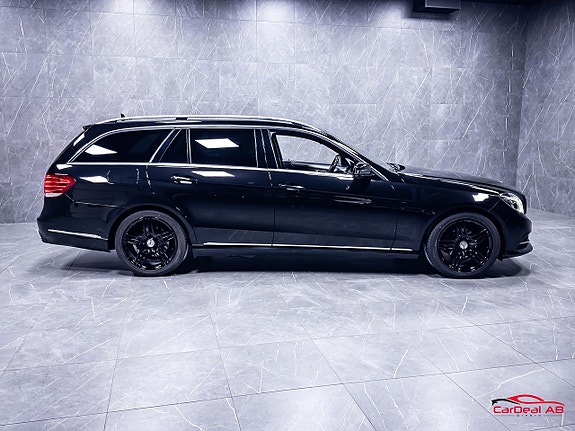 Mercedes-Benz E220 8 of 28