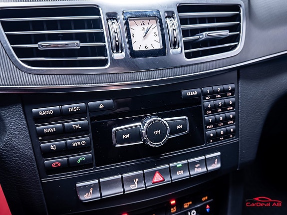 Mercedes-Benz E220 26 of 28