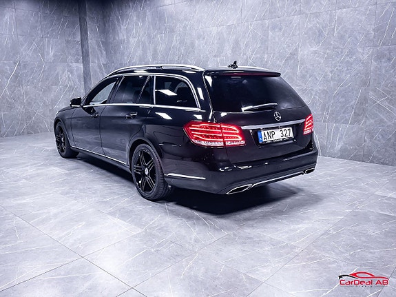Mercedes-Benz E220 5 of 28