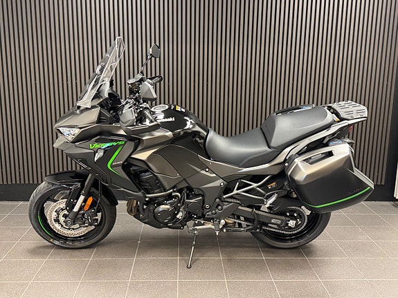 Kawasaki Versys 1100 Tourer 4 of 6