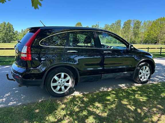 Honda CR-V 3 of 4