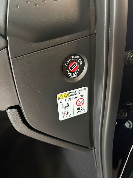 Honda HR-V 8 of 17