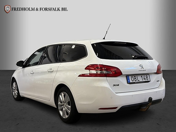 Peugeot 308 SW 3 of 23
