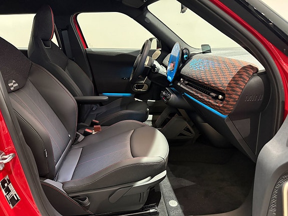 MINI John Cooper Works 12 of 15