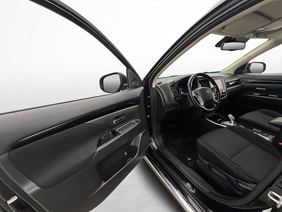 Mitsubishi Outlander 9 of 30