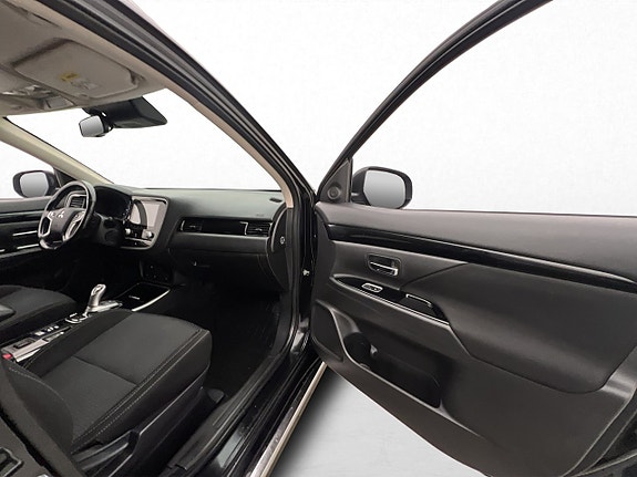 Mitsubishi Outlander 25 of 30