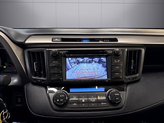 Toyota RAV4 13 of 14