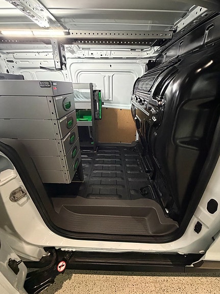 Ford Transit Connect 9 of 16