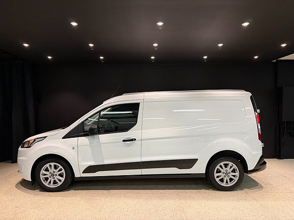 Ford Transit Connect 3 of 16