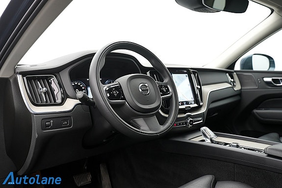Volvo XC60 14 of 30