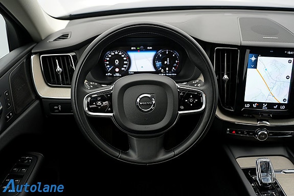 Volvo XC60 19 of 30