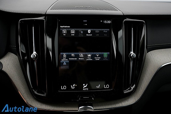 Volvo XC60 27 of 30