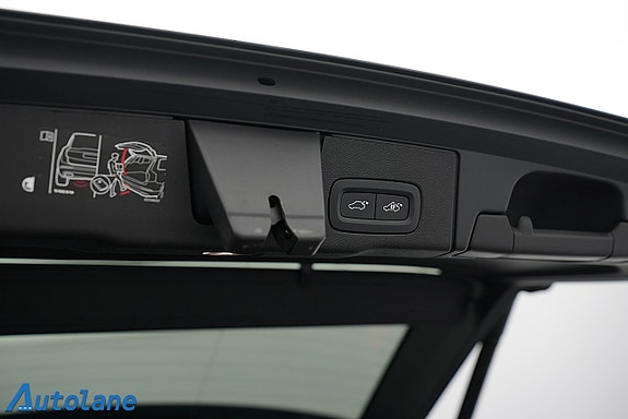 Volvo XC60 30 of 30