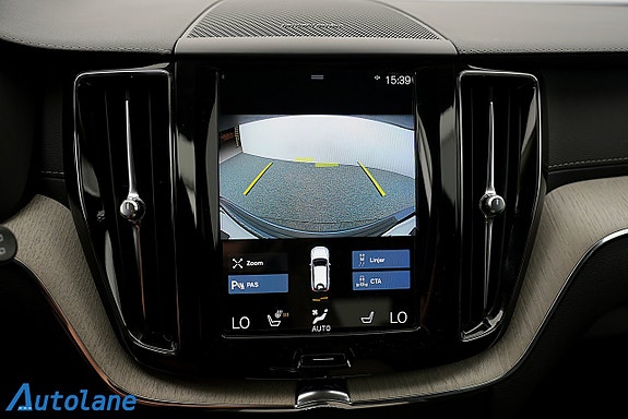 Volvo XC60 26 of 30