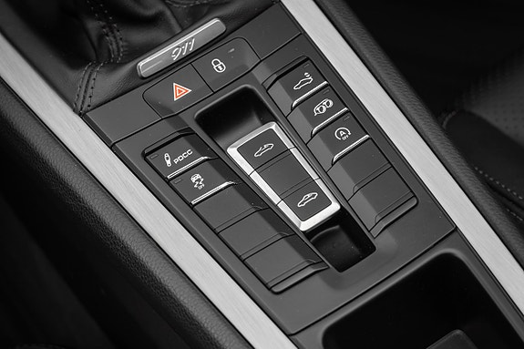 Porsche 911 14 of 30