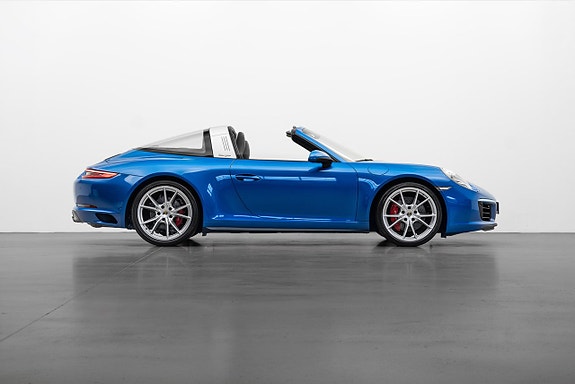 Porsche 911 7 of 30