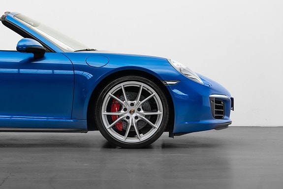 Porsche 911 9 of 30
