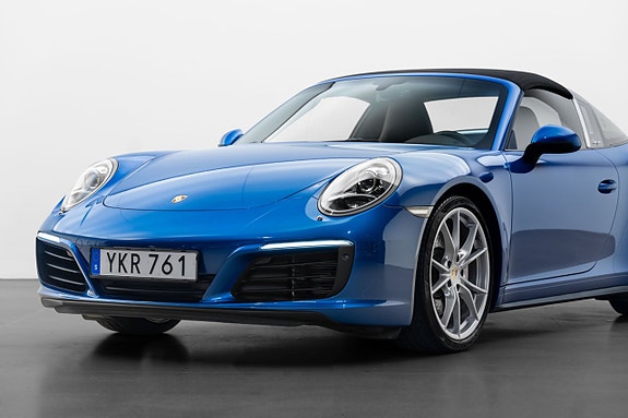 Porsche 911 21 of 30