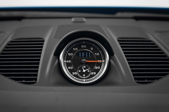 Porsche 911 17 of 30