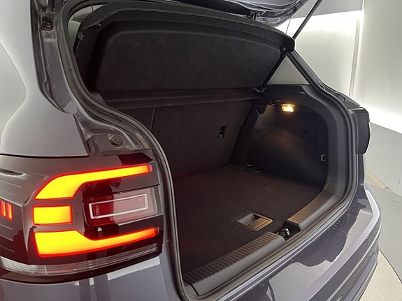 Volkswagen T-Cross 19 of 25