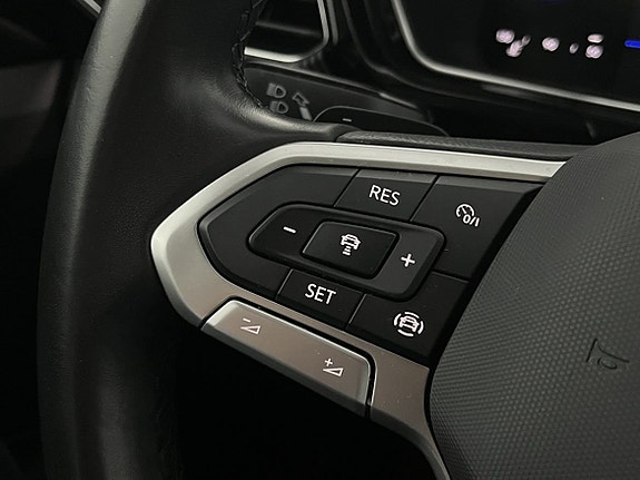 Volkswagen T-Cross 8 of 25