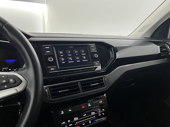 Volkswagen T-Cross 10 of 25
