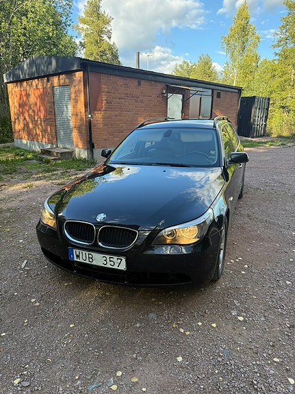BMW 523i 7 of 9