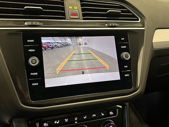Volkswagen Tiguan 19 of 22