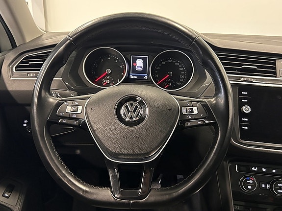 Volkswagen Tiguan 13 of 22